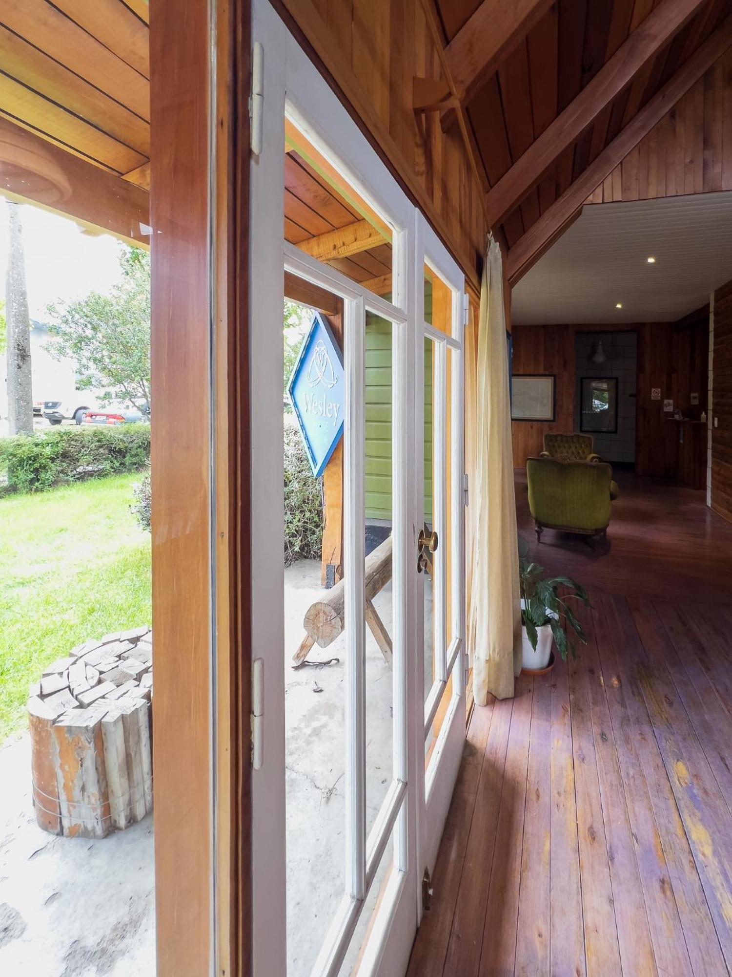 Wesley House Hosteria Boutique San Martín de los Andes Εξωτερικό φωτογραφία