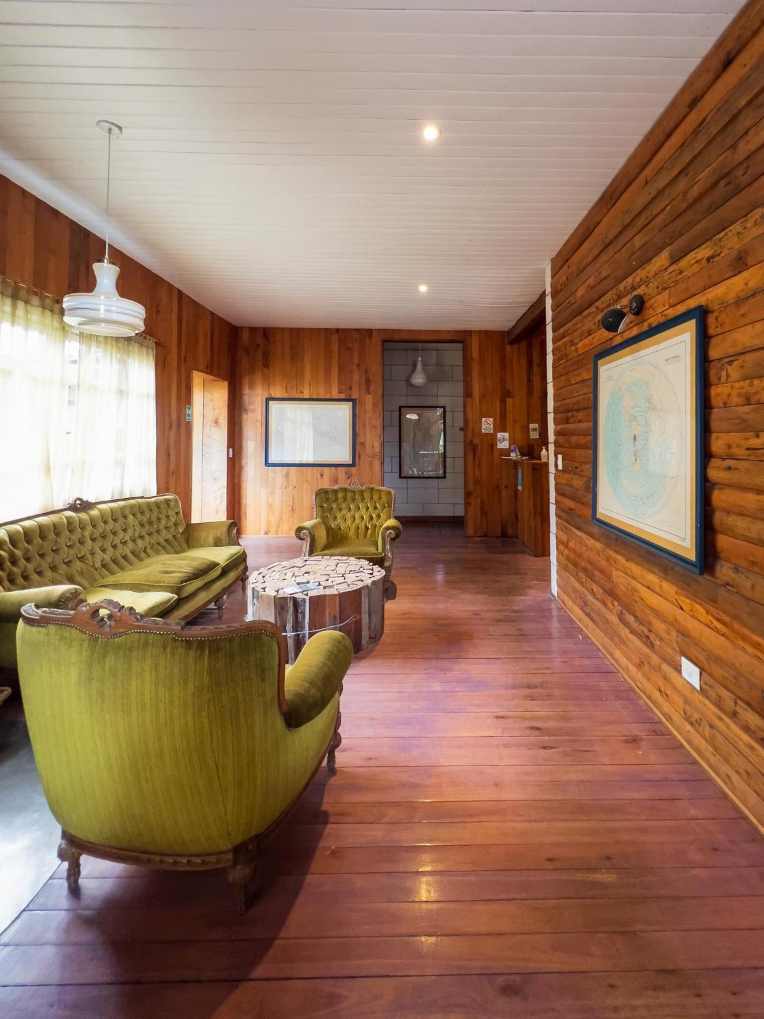 Wesley House Hosteria Boutique San Martín de los Andes Εξωτερικό φωτογραφία